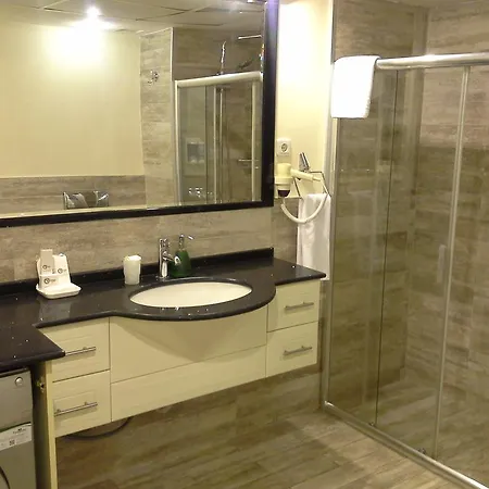 Apartahotel Tempo Gayrettepe 4*