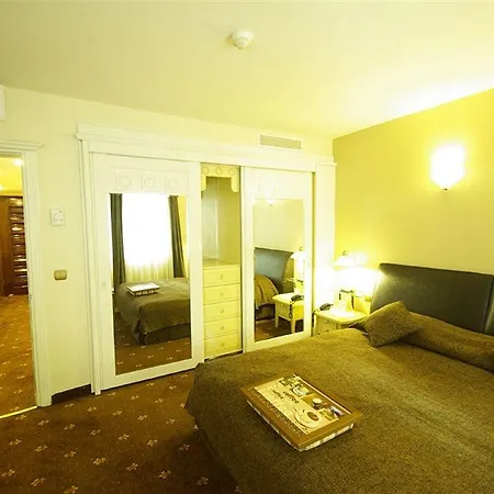 Apartahotel Tempo Gayrettepe 4*