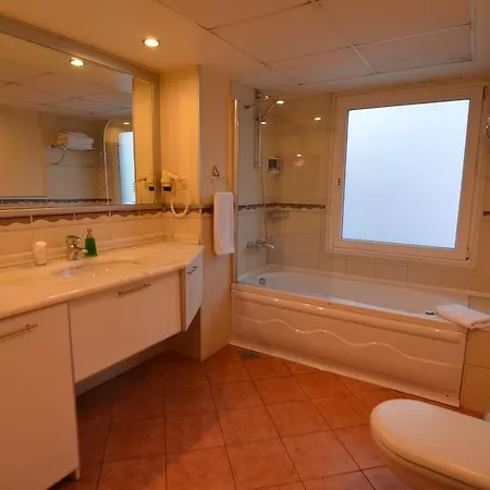 Hotel apartamentowy Tempo Gayrettepe 4*